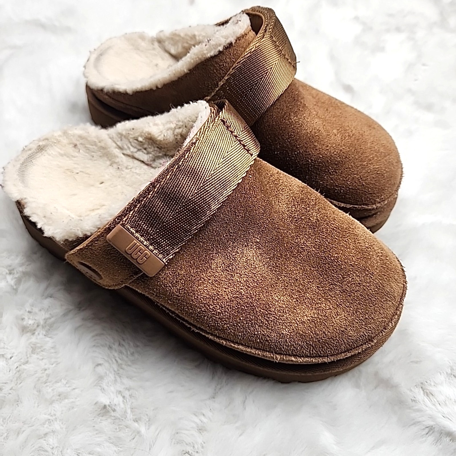 Ugg Goldenstar Villa Women's Size 4 Chestnut Brown Clogs Hook And Loop